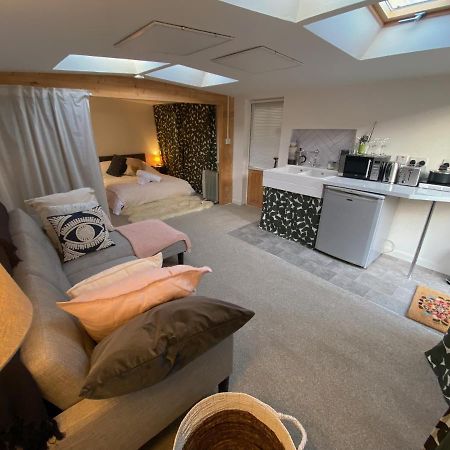 The Dragonfly Bnb, Glastonbury Exteriér fotografie